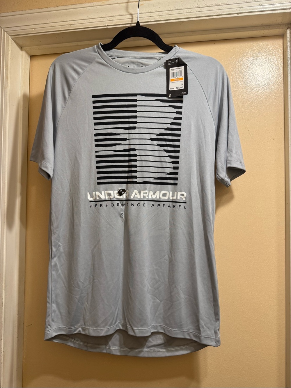 Under Armour Light Gray Short-Sleeve Performance Tee with Black Graphic